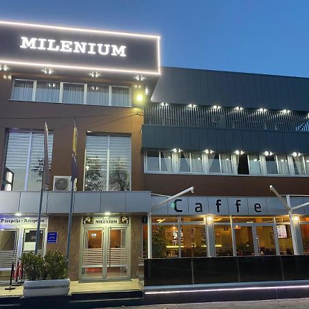 Hotel Milenium Lukavac Buitenkant foto
