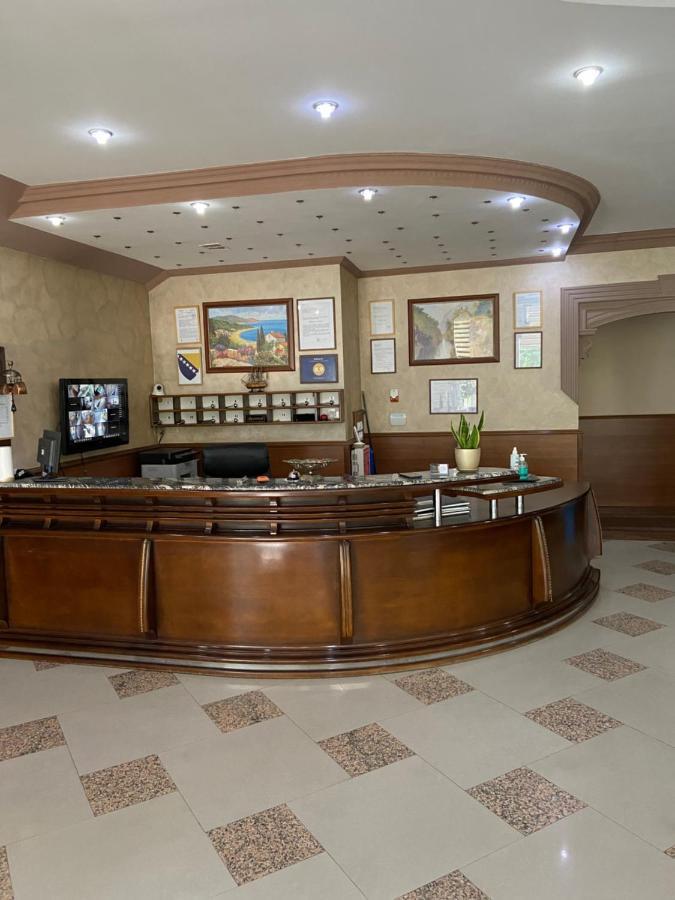 Hotel Milenium Lukavac Buitenkant foto