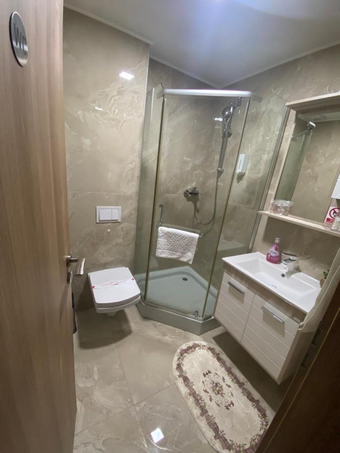 Hotel Milenium Lukavac Buitenkant foto